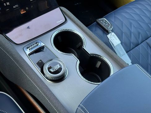 New 2026 Cadillac Vistiq Premium Luxury image 30