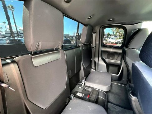 Used 2023 Toyota Tacoma TRD Sport image 27