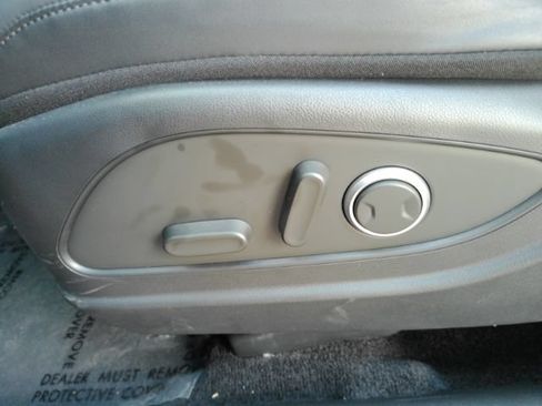 Used 2026 Hyundai Palisade SEL FWD image 17