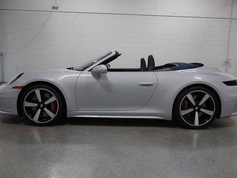 Certified 2025 Porsche 911 Carrera S RWD image 3