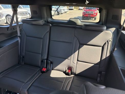 Used 2023 GMC Yukon XL Denali w/ Denali Reserve Package image 15