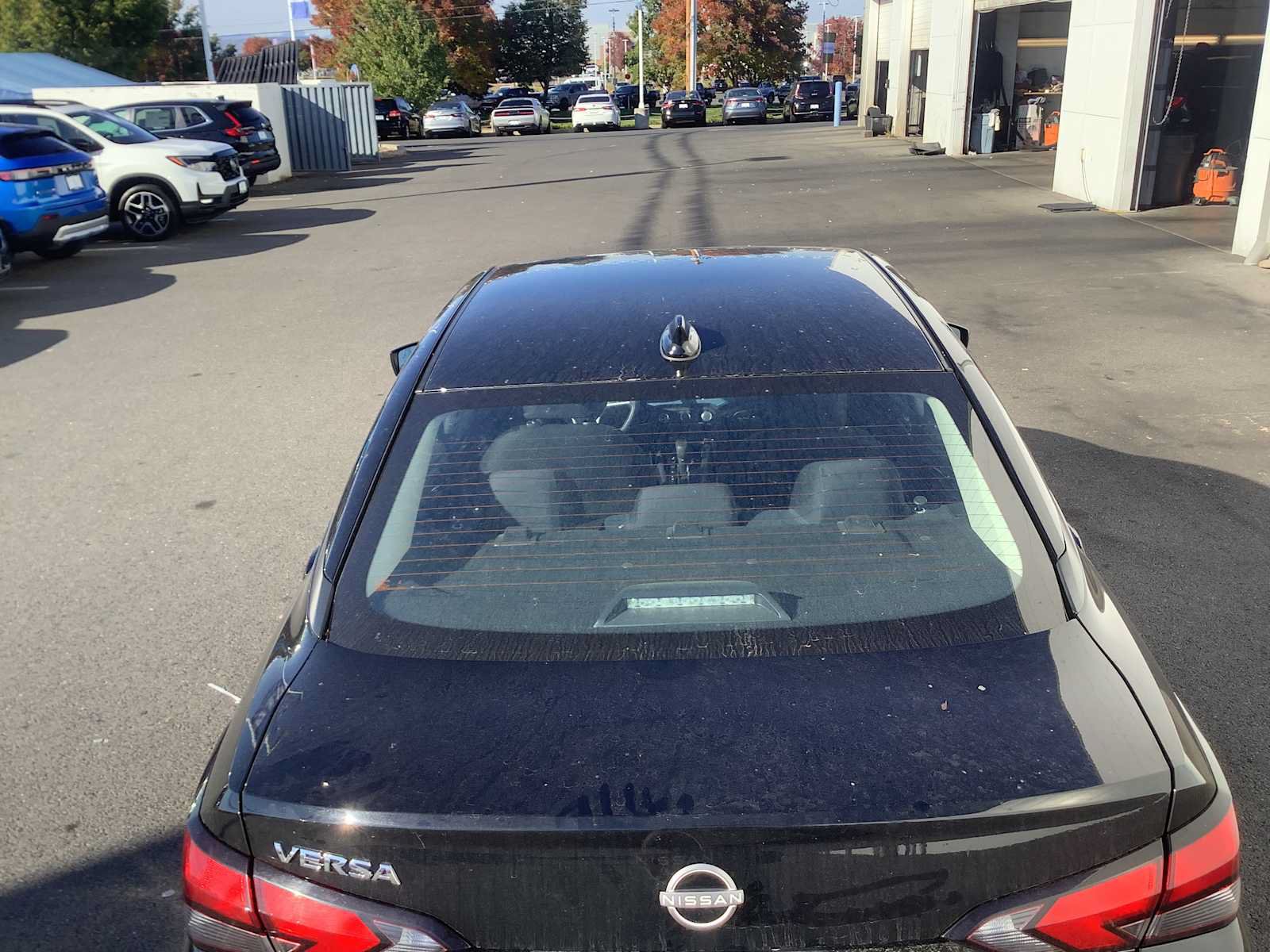 Used 2025 Nissan Versa SV FWD image 5