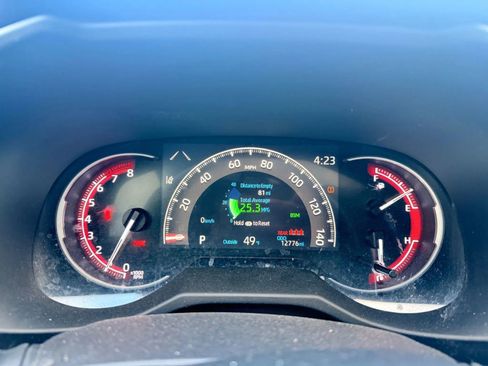 Used 2024 Toyota RAV4 XLE image 16