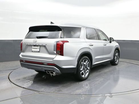 Used 2023 Hyundai Palisade Limited image 11