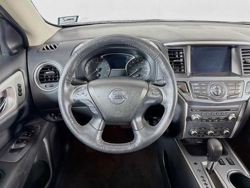 Certified 2020 Nissan Pathfinder SL w/ Cargo Package AWD/4WD image 19