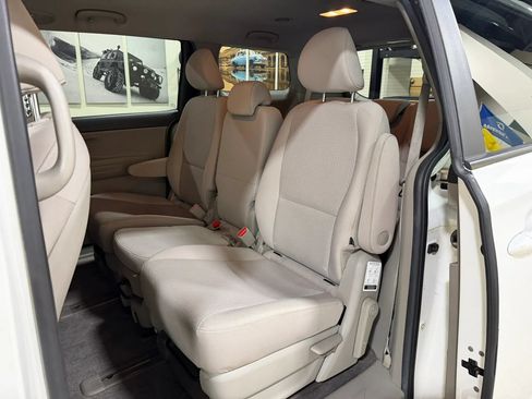 Used 2016 Kia Sedona LX FWD image 22