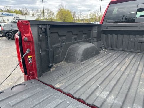 Used 2021 GMC Sierra 1500 AT4 w/ AT4 Value Package AWD/4WD image 10
