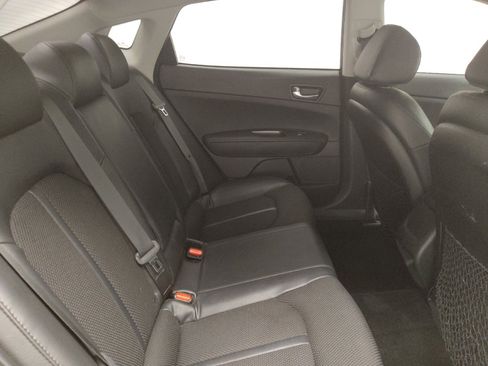 Used 2019 Kia Optima S FWD image 19