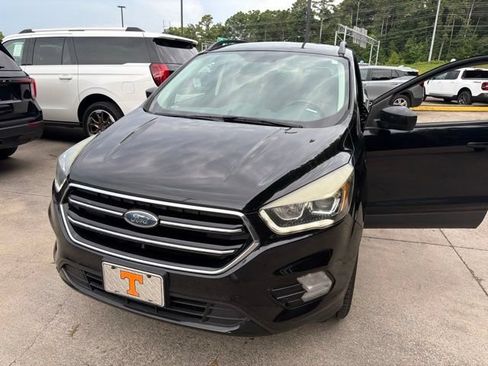 Used 2017 Ford Escape SE w/ SE Sport Appearance Package FWD image 52