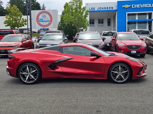 Used 2021 Chevrolet Corvette Stingray Premium Conv w/ Z51 Performance Package RWD image 4