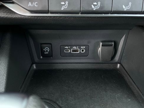 Used 2025 Nissan Sentra SV image 24