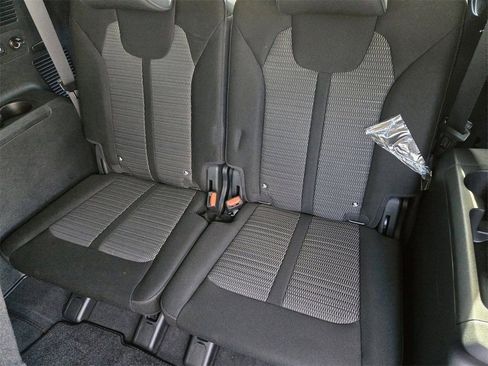 New 2026 Kia Sorento LX FWD image 22