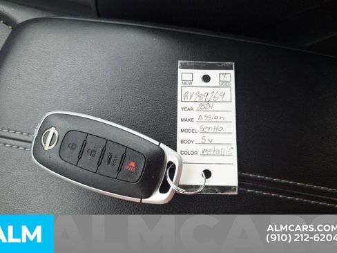 Used 2024 Nissan Sentra SV FWD image 17