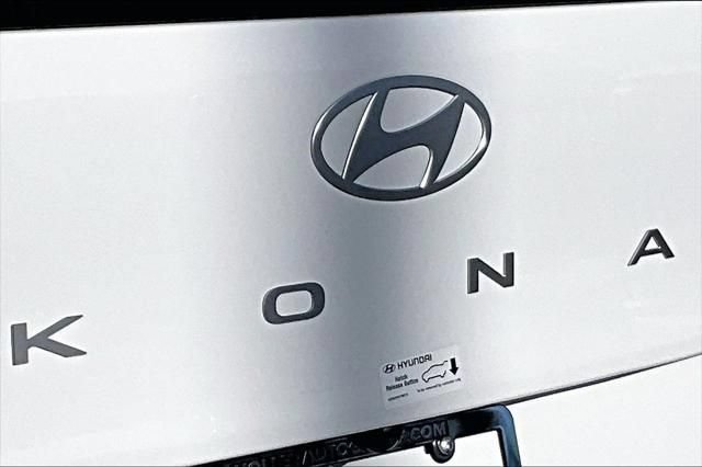 New 2026 Hyundai Kona SE FWD image 12