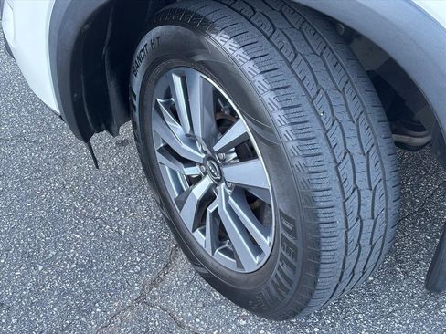 Used 2022 Nissan Pathfinder SL image 27