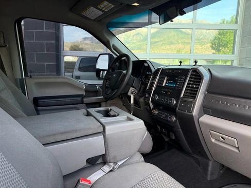 Used 2019 Ford F250 XLT w/ FX4 Off-Road Package AWD/4WD image 47