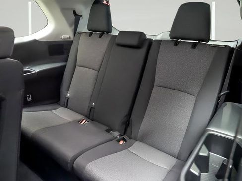Certified 2025 Toyota Grand Highlander FWD image 12