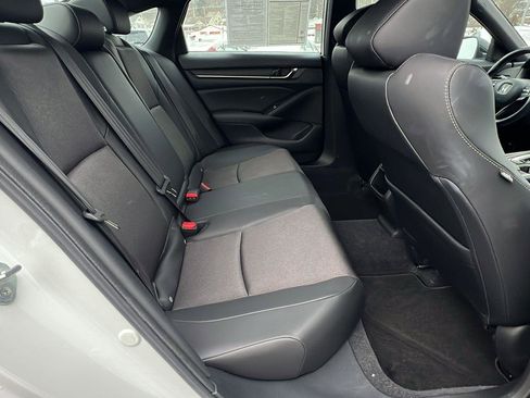 Used 2022 Honda Accord Sport image 15