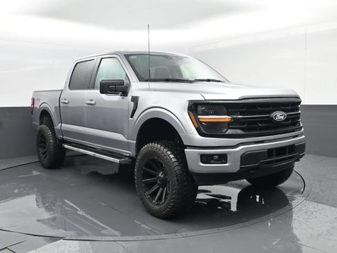 Used 2025 Ford F150 XLT w/ Equipment Group 301A Standard AWD/4WD image 3