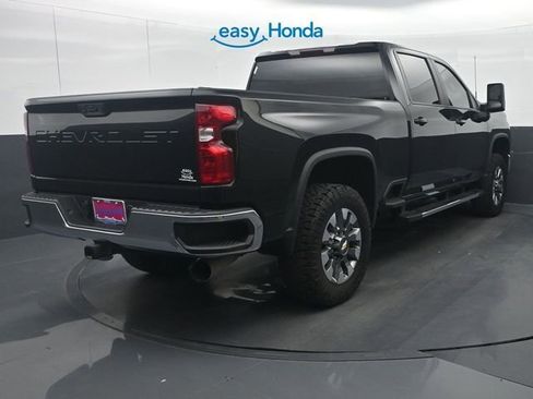 Used 2024 Chevrolet Silverado 2500 LT AWD/4WD image 7