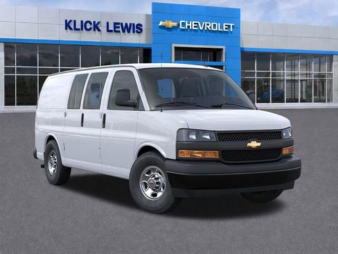 New 2025 Chevrolet Express 3500 w/ Driver Convenience Package RWD image 7