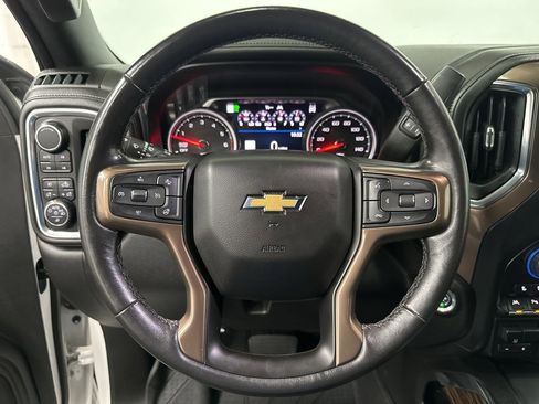 Used 2019 Chevrolet Silverado 1500 High Country w/ Technology Package image 16