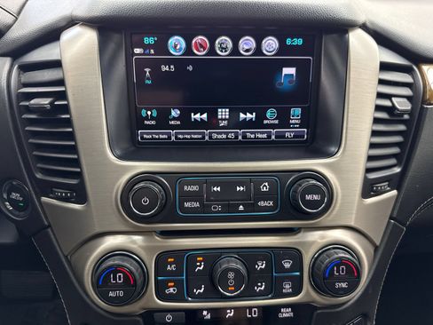 Used 2017 GMC Yukon Denali w/ Open Road Package AWD/4WD image 25