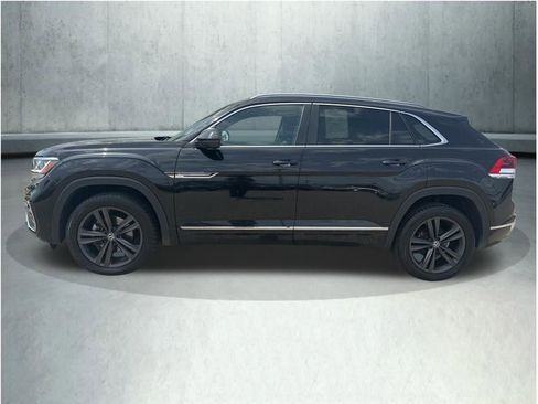 Used 2022 Volkswagen Atlas Cross Sport SEL R-Line AWD/4WD image 2