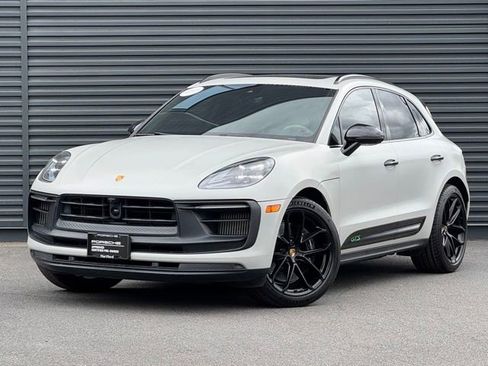 Certified 2023 Porsche Macan GTS AWD/4WD image 1