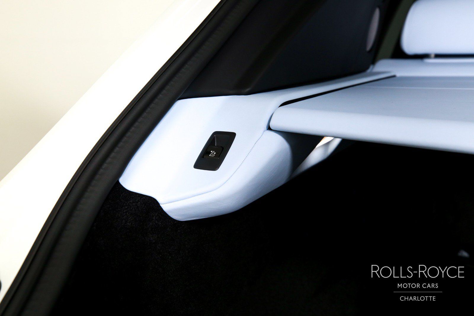 New 2027 Rolls-Royce Cullinan Black Badge AWD/4WD image 25