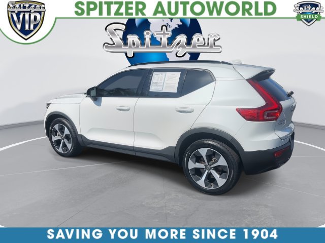 Used 2024 Volvo XC40 B5 Core AWD/4WD image 11