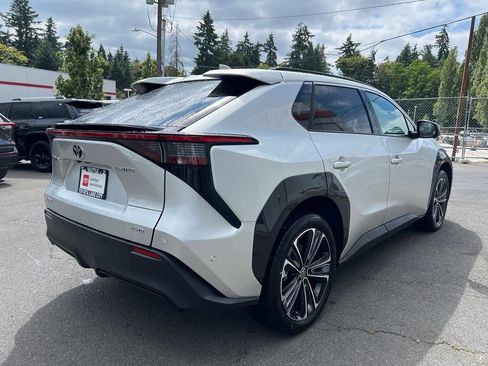 Certified 2024 Toyota bZ4X AWD image 4