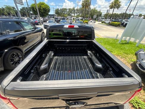 Used 2025 Ford Maverick XLT FWD image 16