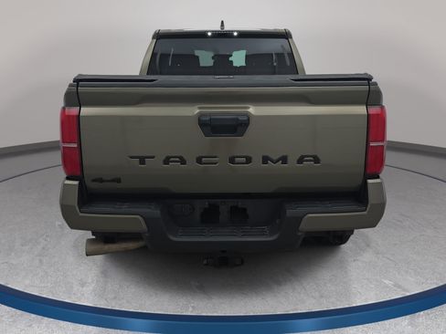 Used 2024 Toyota Tacoma TRD Sport AWD/4WD image 6