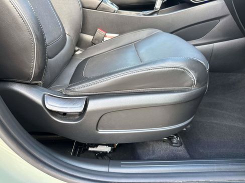 Used 2023 Hyundai Santa Cruz Limited image 10