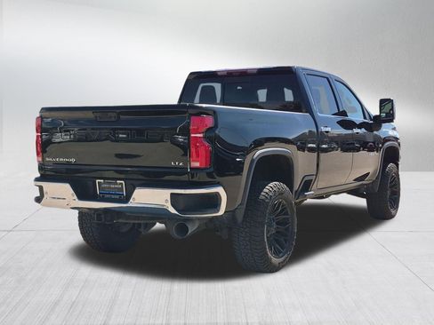 Used 2024 Chevrolet Silverado 3500 LTZ w/ LTZ Convenience Package AWD/4WD image 6