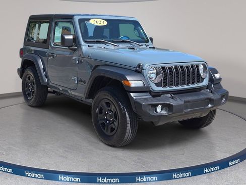 Used 2024 Jeep Wrangler Sport AWD/4WD image 4