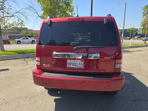 Used 2012 Jeep Liberty Limited Jet AWD/4WD image 6
