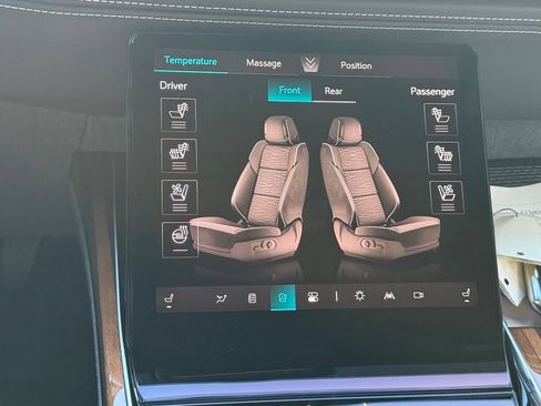 New 2026 Cadillac Escalade Platinum Sport w/ LPO, ONYX Package AWD/4WD image 33