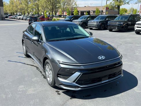 Certified 2026 Hyundai Sonata SE FWD image 4