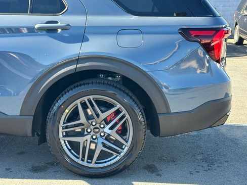 New 2026 Ford Explorer ST w/ Sun And Sound Package image 33