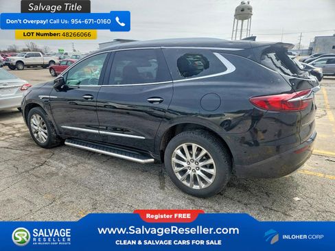 Used 2021 Buick Enclave Essence w/ Sound and Sites Package image 3