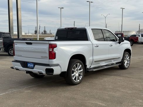 New 2026 Chevrolet Silverado 1500 High Country w/ High Country Premium Package image 10