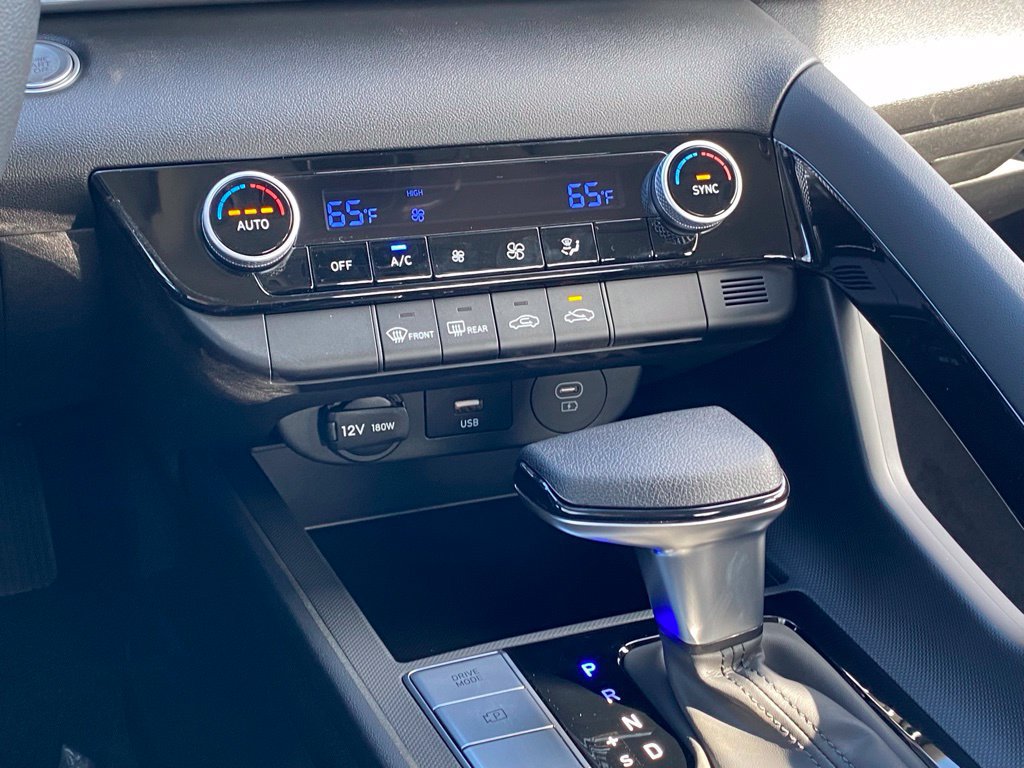 New 2026 Hyundai Elantra Hybrid FWD image 19