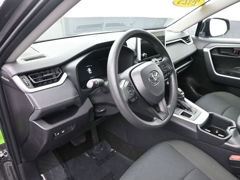 Used 2025 Toyota RAV4 LE image 23