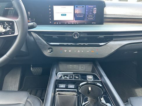 Certified 2025 Nissan Murano SL AWD/4WD image 20