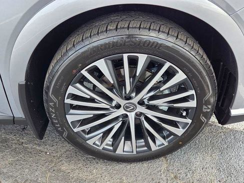 Used 2026 Lexus RX 350 Premium Plus w/ Accessory Package (Z1) image 31
