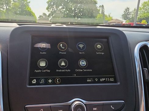 Used 2019 Chevrolet Equinox LT w/ LPO, Blackout Package AWD/4WD image 15