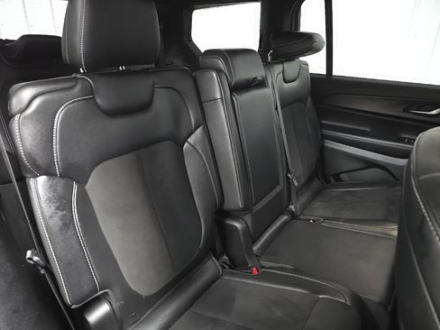 Used 2024 Jeep Grand Cherokee L Laredo AWD/4WD image 16