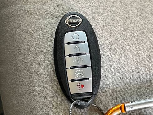 Used 2025 Nissan Altima 2.5 SV FWD image 23